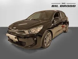 Svart Begagnad 2016 Kia Rio Launch Edition Halvkombi | 104 800 kr (Marknadspris)