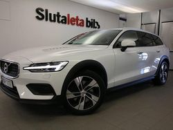 Vit Begagnad 2019 Volvo V60 CC Kombi | 269 900 kr (Lite dyr)