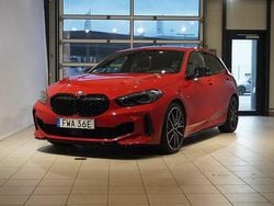 Röd Begagnad 2023 BMW M135 M Sport Halvkombi | 529 800 kr