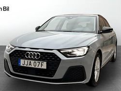 Grå Begagnad 2022 Audi A1 Sportback Proline Halvkombi | 204 000 kr (Marknadspris)