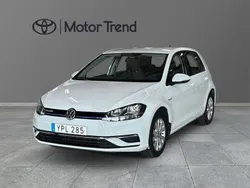 Vit Begagnad 2018 VW Golf VII Halvkombi | 149 000 kr (Marknadspris)