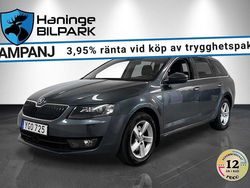 Grå Begagnad 2016 Skoda Octavia Kombi | 149 900 kr (Marknadspris)