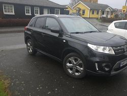 Svart Begagnad 2018 Suzuki Vitara SUV | 139 000 kr (Marknadspris)
