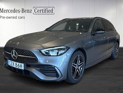 Svart Begagnad 2025 Mercedes C300e AMG Kombi | 579 900 kr (Marknadspris)