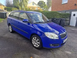 Blå Begagnad 2009 Skoda Fabia Kombi | 25 000 kr (Marknadspris)