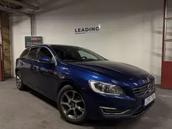Blå Begagnad 2016 Volvo V60 Ocean Race Kombi | 139 900 kr (Marknadspris)