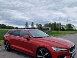 Röd Begagnad 2019 Volvo V60 Kombi | 280 000 kr (Dyr)