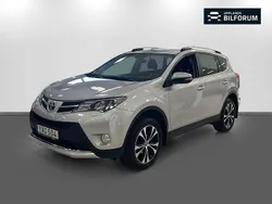 Silver Begagnad 2015 Toyota RAV4 SUV | 139 000 kr (Marknadspris)