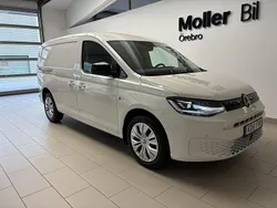 Vit (candyvit) Ny 2025 VW Caddy Maxi Minibuss | 539 568 kr (Lite dyr)