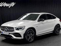 Vit Begagnad 2020 Mercedes GLC300e AMG Sportkupé | 509 800 kr (Marknadspris)