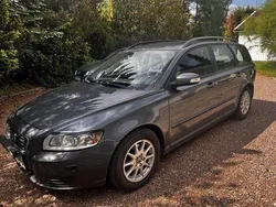 Grå Begagnad 2008 Volvo V50 Kinetic Kombi | 22 000 kr (Bra pris)