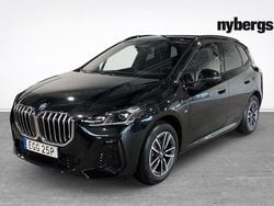 Svart Begagnad 2025 BMW 225 Active Tourer Minibuss | 429 000 kr (Dyr)