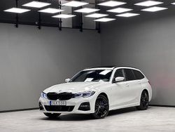 Vit Begagnad 2021 BMW 330e M Sport Kombi | 349 900 kr (Marknadspris)