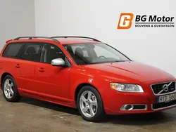 Röd Begagnad 2013 Volvo V70 R-Design Kombi | 119 800 kr (Marknadspris)