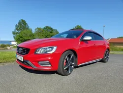 Röd Begagnad 2015 Volvo S60 R-Design Sedan | 169 000 kr (Dyr)