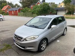Silver Begagnad 2005 Honda FR-V Minibuss | 21 000 kr