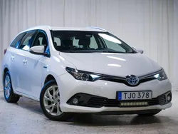 Vit Begagnad 2018 Toyota Auris Touring Sports Active Kombi | 139 900 kr (Bra pris)