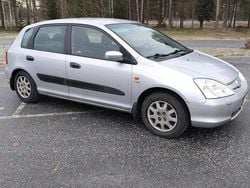 Begagnad 2001 Honda Civic Halvkombi | 12 999 kr (Dyr)