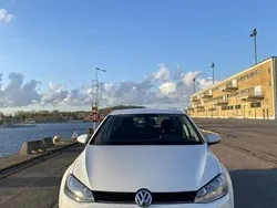 Vit Begagnad 2013 VW Golf VII Halvkombi | 110 000 kr (Marknadspris)