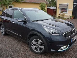 Blå Begagnad 2019 Kia Niro Advance SUV | 179 900 kr (Marknadspris)