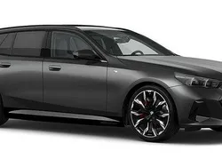Grå Ny 2025 BMW 530e Comfort Edition Kombi | 895 500 kr