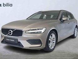 Grå Begagnad 2022 Volvo V60 Kombi | 329 000 kr (Marknadspris)