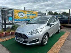 Grå Begagnad 2014 Ford Fiesta Titanium Halvkombi | 104 900 kr (Lite dyr)