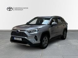 Silver Begagnad 2024 Toyota RAV4 Hybrid Active SUV | 409 900 kr (Marknadspris)