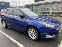 Blå Begagnad 2017 Ford Focus Titanium Kombi | 95 000 kr (Bra pris)