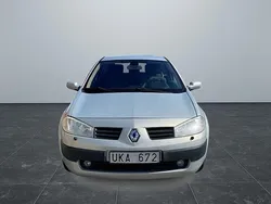 Ljusgrå Begagnad 2003 Renault Mégane II Halvkombi | 19 900 kr