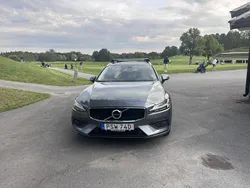 Grå Begagnad 2019 Volvo V60 Kombi | 205 000 kr (Bra pris)