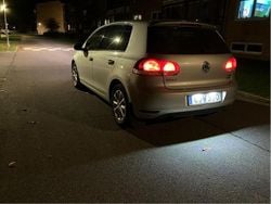 Begagnad 2012 VW Golf VII Halvkombi | 61 900 kr (Marknadspris)