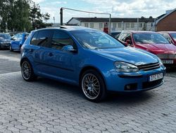 Blå Begagnad 2004 VW Golf IV Trendline Halvkombi | 39 900 kr (Lite dyr)