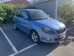 Blå Begagnad 2014 Skoda Fabia Ambiente Halvkombi | 55 000 kr (Marknadspris)