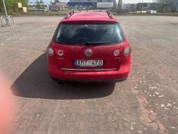 Röd Begagnad 2006 VW Passat Trendline Kombi | 6 000 kr (Superpris)