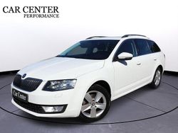 Vit Begagnad 2016 Skoda Octavia Ambition Kombi | 149 900 kr (Marknadspris)