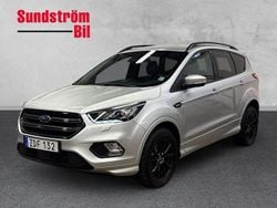 Grå Begagnad 2017 Ford Kuga ST-Line SUV | 189 900 kr (Dyr)