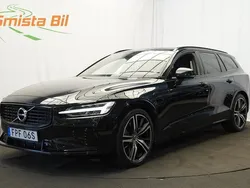Svart Begagnad 2021 Volvo V60 R-Design Kombi | 369 900 kr (Marknadspris)