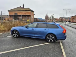 Blå Begagnad 2020 Volvo V90 R-Design Kombi | 315 000 kr (Bra pris)