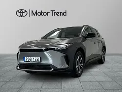Silver Begagnad 2024 Toyota bZ4X Executive SUV | 509 900 kr (Marknadspris)