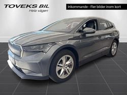 Grå (graphite grey metallic) Begagnad 2025 Skoda Enyaq iV SUV | 529 900 kr (Superpris)