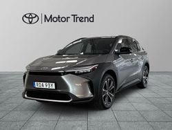 Silver Begagnad 2023 Toyota bZ4X Executive SUV | 399 900 kr