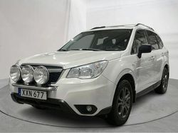 Vit Begagnad 2015 Subaru Forester SUV | 120 000 kr (Marknadspris)