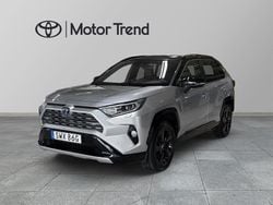 Grå Begagnad 2019 Toyota RAV4 Hybrid Style SUV | 285 000 kr (Marknadspris)