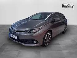 Mörkgrå Begagnad 2016 Toyota Auris Active Halvkombi | 129 900 kr (Marknadspris)