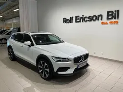 Vit Begagnad 2021 Volvo V60 CC Kombi | 359 500 kr (Lite dyr)