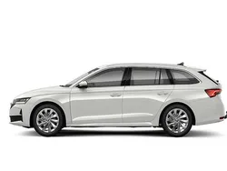 Vit (candy white) Ny 2025 Skoda Octavia Selection Kombi | 362 000 kr (Marknadspris)