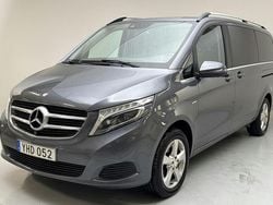 Grå Begagnad 2017 Mercedes V250 Avantgarde Minibuss | 346 000 kr (Superpris)