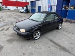 Svart Begagnad 2001 VW Golf Cabriolet Cab | 24 900 kr