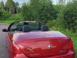 Röd Begagnad 2004 Peugeot 307 CC Sport Cab | 46 000 kr (Marknadspris)